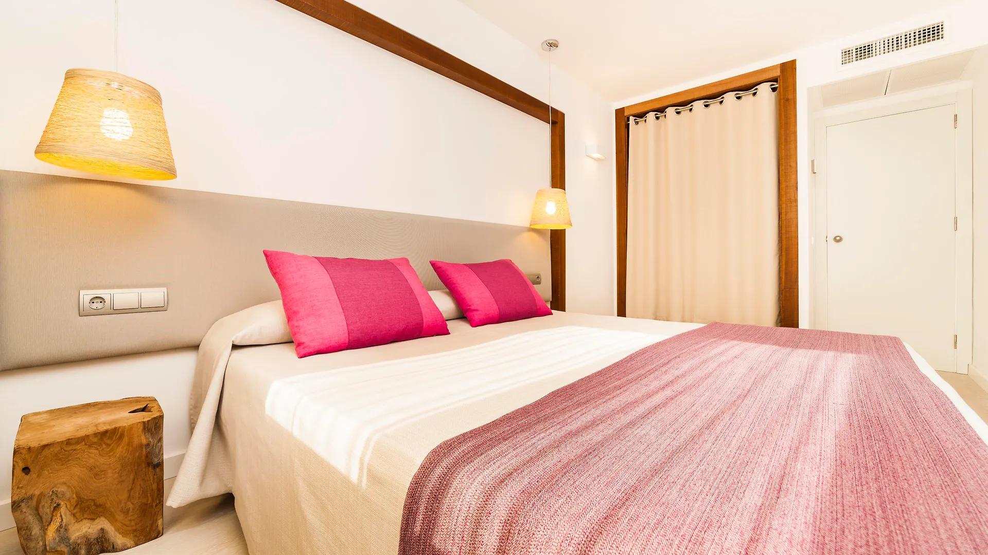 公寓 Insotel Club Tarida Playa 卡拉塔瑞达